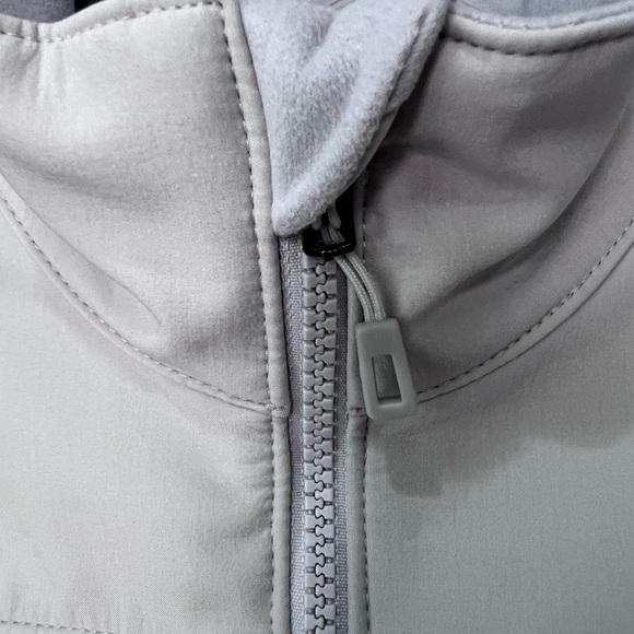 Patagonia Light Gray Women's Jacket - Picture 8 of 13